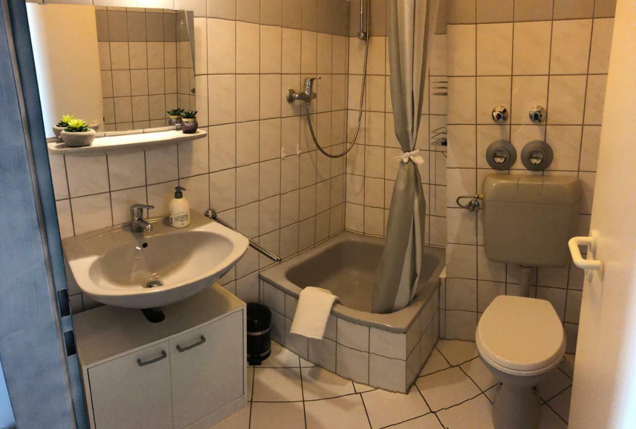 Ferienwohnung In Wuppertal-Ronsdorf Whg 42 ภายนอก รูปภาพ